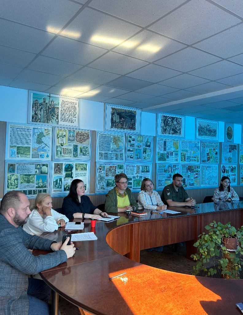 «Пам’ять — це відповідальність»: у Франківську ветерани, військові та матері загиблих Героїв говорили про війну і майбутнє 9 Znimok ekrana 2026 10 02 073556