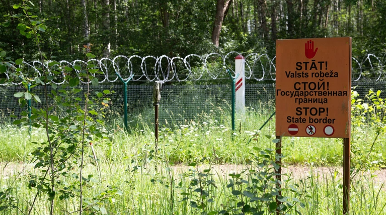 Озброєні в масках з Білорусі проникли до Латвії: що відомо 1 Znimok ekrana 2026 10 07 075313