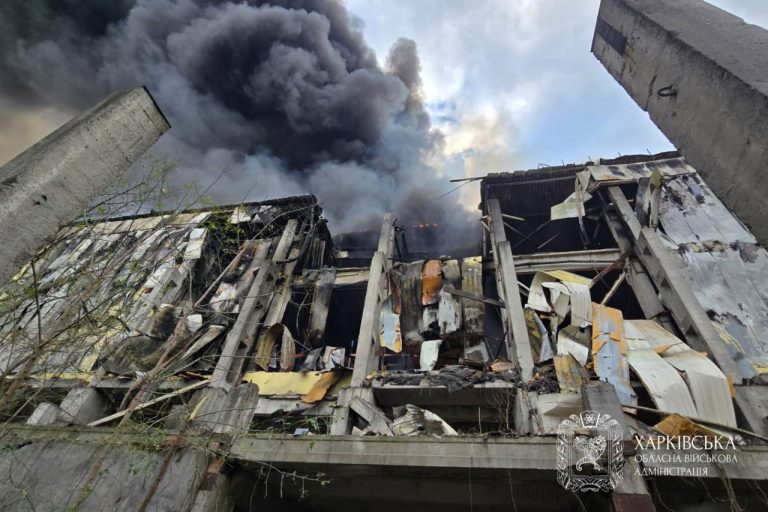Ворог завдав по Харкову ударів трьома керованими авіабомбами: є загиблі (ФОТО) 1 photo 5341317236385325444 y